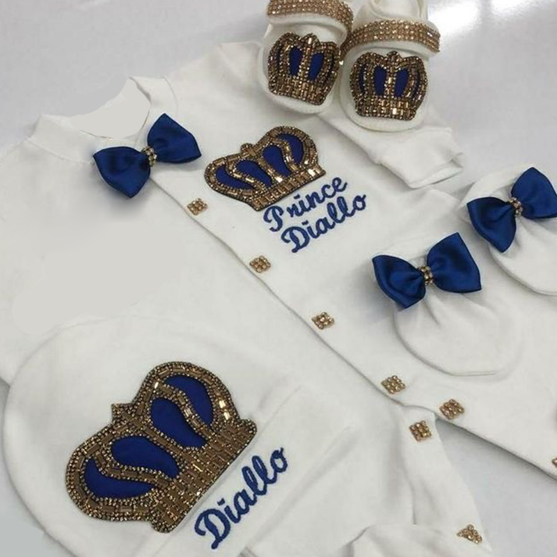 Baby Clothing Name - パーソナライズネームギフトセット リラックス テイク・ミー・ホーム レイエット 新生児ベビーセット ラインストーンクラウン