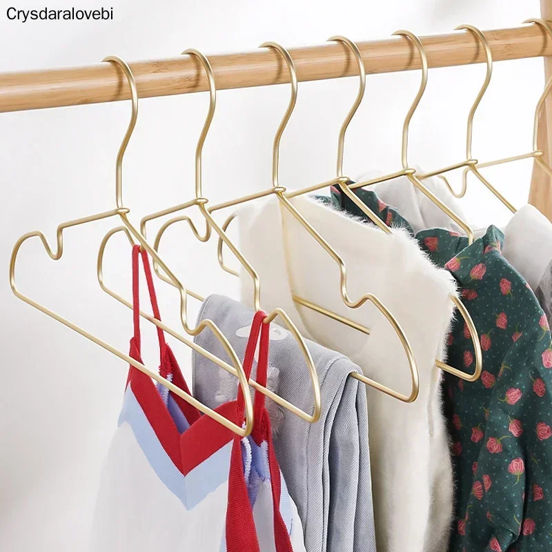 子供服ハンガー滑り止めアルミ合金ハンガーワードローブ省スペー - Baby Clothing Drying Rack のレビューと価格